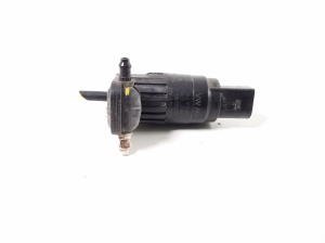 Skoda Octavia III (2013–2019) Front windshield washer pump 1K6955651 - 3
