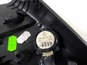 Skoda Octavia III (2013–2019) Esiukse muu osa 5E0837974 - 4