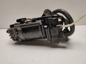 Mercedes Benz E-Class W212 (2009–2015) Luftfederung Kompressor A2123200404 - 2