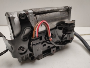 Mercedes Benz E-Class W212 (2009–2015) Luftfederung Kompressor A2123200404 - 3