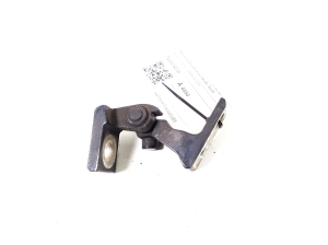 Skoda Octavia III (2013–2019) Front door top hinge 7N0831401A - 2