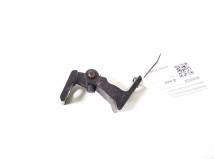 Skoda Octavia III (2013–2019) Rear side door upper hinge 8K0831402E - 2