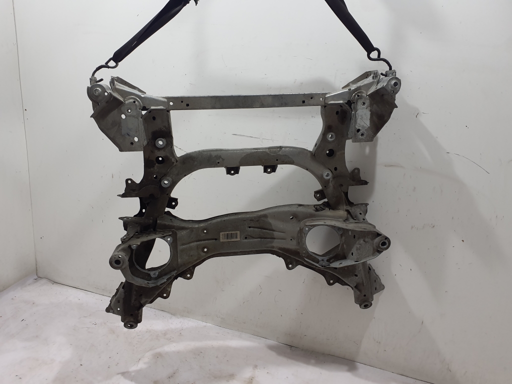 BMW 4 SERIES G22 (2020–2026) Eesmine alusraam 8841117 BMW 4 SERIES G22 (2020–2026) Eesmine alusraam 8841117