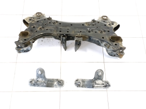 Hyundai Kona (2017–2023) Front subframe and its parts 62401K4000 - 2