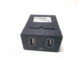 USB port - 96125N9500