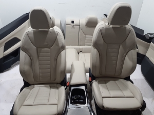 BMW 4 SERIES G22 (2020–2026) Salons un tā detaļas - 2