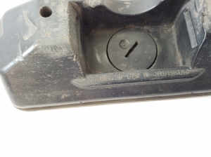 Mercedes Benz E-Class W212 (2009–2015) Karbi muu osa A0009986750 - 2