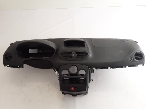 RENAULT Clio III (2005–2012) Dashboard and its parts 8200796281 - 14
