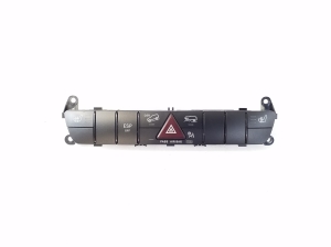 Mercedes Benz ML-Class 164 (2005–2011) Warnblinkschalter A1648707510