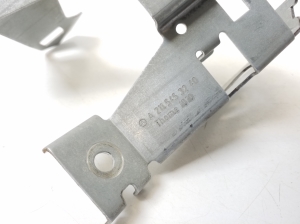 Mercedes Benz E-Class W211 (2002–2009) Other bracket A2115453240 - 3