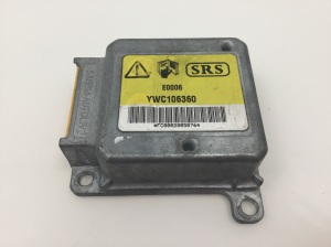 Land Rover Freelander (1998–2006) Airbagsteuergerät YWC106360