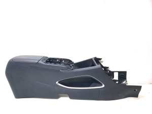 Center console - 846A6N7800