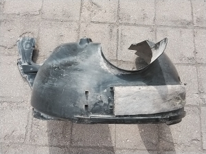  Front fender 