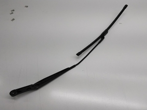  Windshield wiper blade 