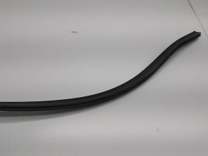  Sealing rubber under the hood 