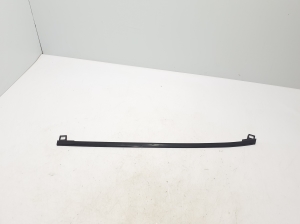   Baguette extérieure de vitre de porte arrière 