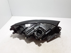 Skoda Enyaq iV I (2020–2026) Esituli 5LB941015G - 2