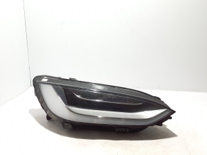Tesla Model X X (2015–2026) Scheinwerfer vorne 1034319
