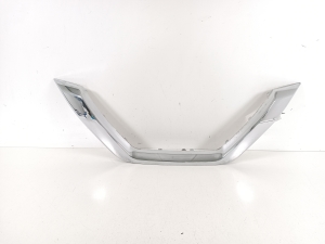 Front grille chrome trim - 62382HV01B