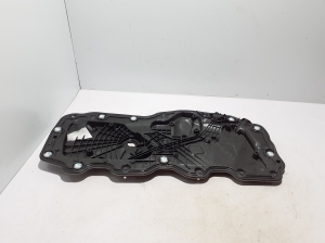   Autre pièce de porte avant de voiture 