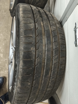 Jaguar XE (2015–2026) Velgede komplekt GX731007FA - 2
