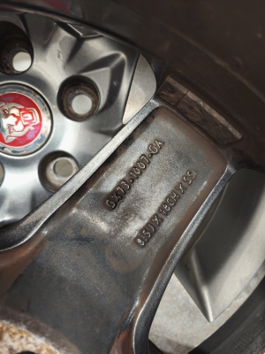 Jaguar XE (2015–2026) Velgede komplekt GX731007FA - 6