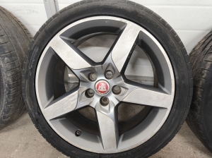 Jaguar XE (2015–2026) Velgede komplekt GX731007FA - 7