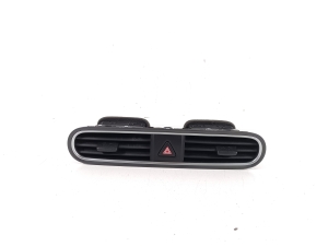 Dashboard air vent grilles - 97410J9000