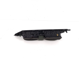 AUDI e-tron SUV (2018–2026) Dashboard air vent grilles 4KL820951 - 2
