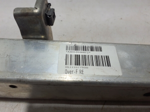 BMW i 3 I01 (2013–2026) Vēl viena priekšējā bufera sijas detaļa D6222077000 - 3