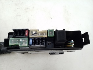 NISSAN Note E11 (2005–2014) Fuse box housing under the hood - 4
