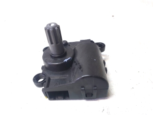 Heater flap actuator - EA1F1CXGCA01