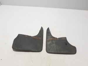 Volkswagen Transporter T6 (2015–2026) Mud flap 7H0821812B - 2