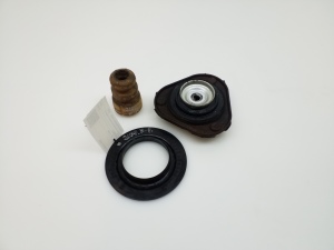 TOYOTA Avensis T27 (2008–2019) Front strut mount with bearing 486090F020 - 2