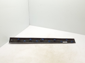 BMW X3 G01 (2017–2026) Front door molding 8094304 - 5