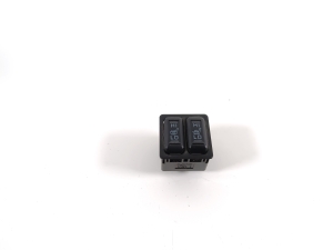 Mitsubishi Outlander (2012–2021) Heated seat switch - 2