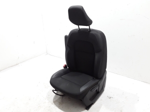RENAULT Express IV (2021–2026) Vordersitz und seine Teile - 2