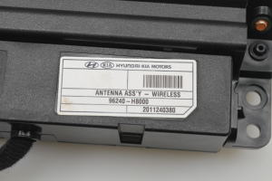 Kia Stonic I (2017–2026) Antenna amplifier 96240H8000 - 3