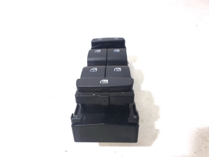 Hyundai Tucson (2015–2026) Front door glass switch 93571N79004X - 5