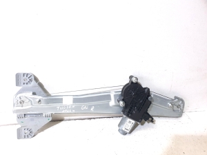 Rear side door window regulator - 83460N7010