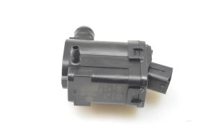   Front windshield washer pump  - 985102J500 