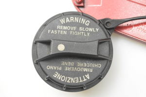 Kia Stonic I (2017–2026) Tankdeckel 69510H8400 - 3