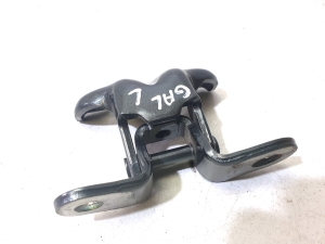 Hyundai Tucson (2015–2026) Rear side door upper hinge A046057 - 2