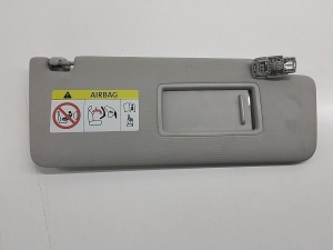   Sun visor 