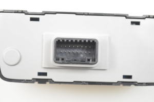 Kia Stonic I (2017–2026) ESP switch 93700H8 - 4
