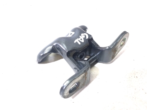 Hyundai Tucson (2015–2026) Rear side door upper hinge A046057 - 4