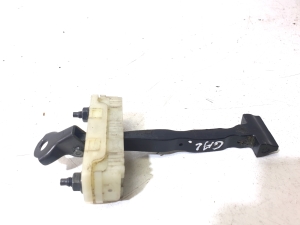 Hyundai Tucson (2015–2026) Rear door lock latch - 3