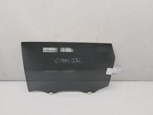 Rear side door glass - 823014CA0B