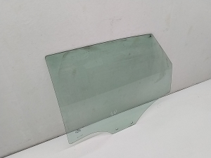AUDI Q3 8U (2011–2018) Türscheibe hinten 8U0845205 - 2