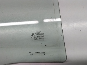 AUDI Q3 8U (2011–2018) Türscheibe hinten 8U0845206 - 2